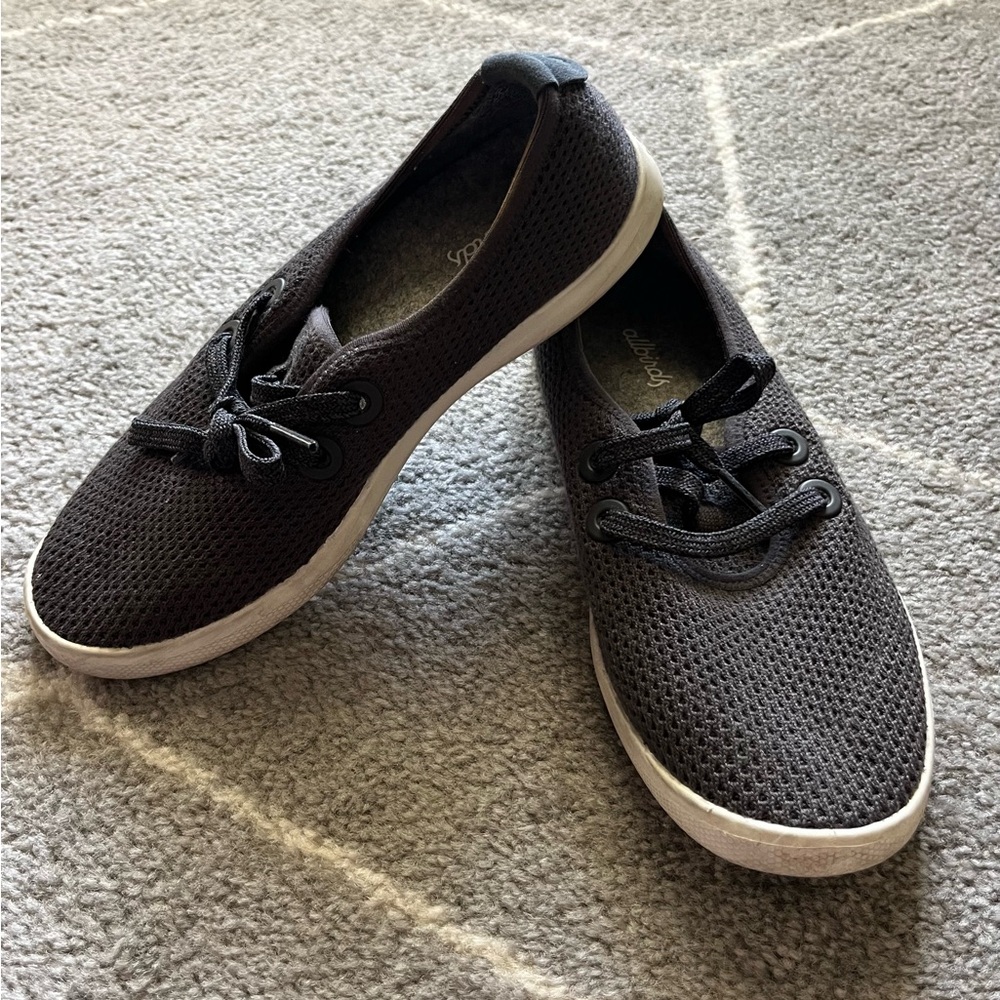 Allbirds Charcoal Gray Women’s size 6 Tree Skippers